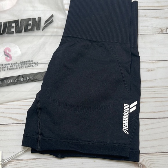 Doyoueven Hyperflex 2 Seamless Shorts - Black - Picture 4 of 10